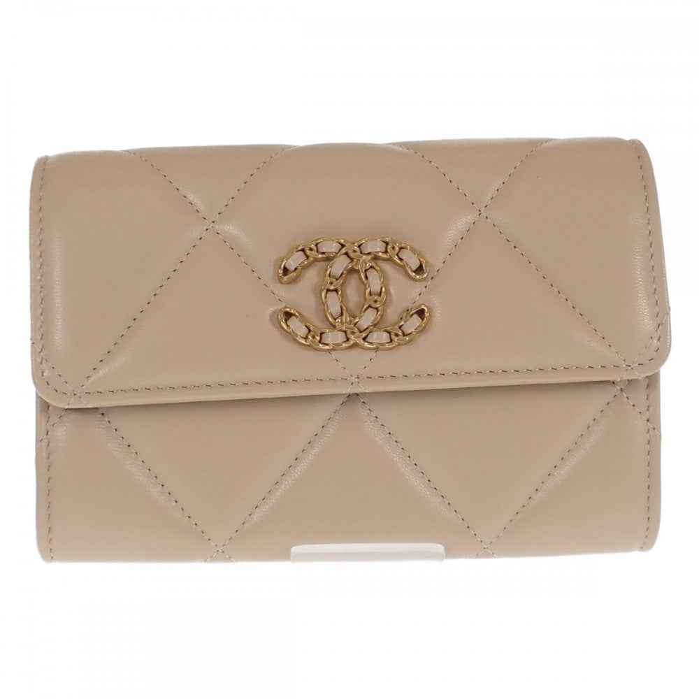 シャネル CHANEL 19フラップウォレット AP2700_B04852_N5025 二つ折り財布 ラムスキン ベージュ ゴールド金具 レディース【中古】【SAランク】