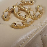 シャネル CHANEL 19フラップウォレット AP2700_B04852_N5025 二つ折り財布 ラムスキン ベージュ ゴールド金具 レディース【中古】【SAランク】