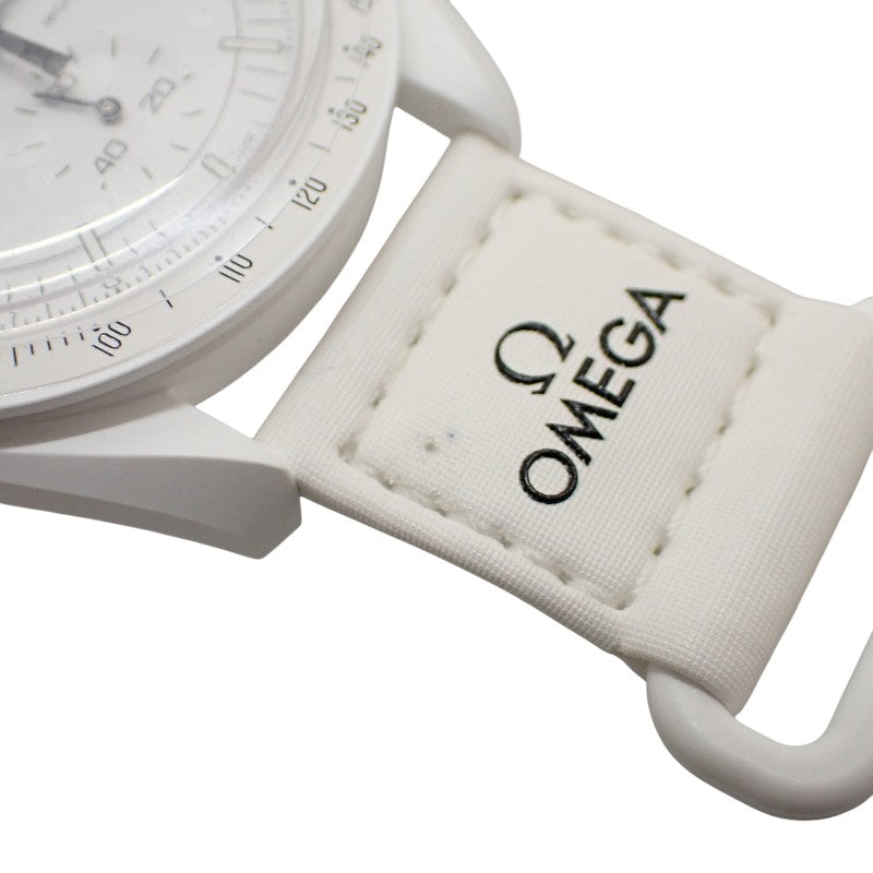 オメガ OMEGA スウォッチ SWATCH ミッショントゥザムーンフェイズ スヌーピー SO33W700 腕時計 セラミック ナイロン ホワイト クオーツ ホワイト文字盤 メンズ【中古】【Aランク】