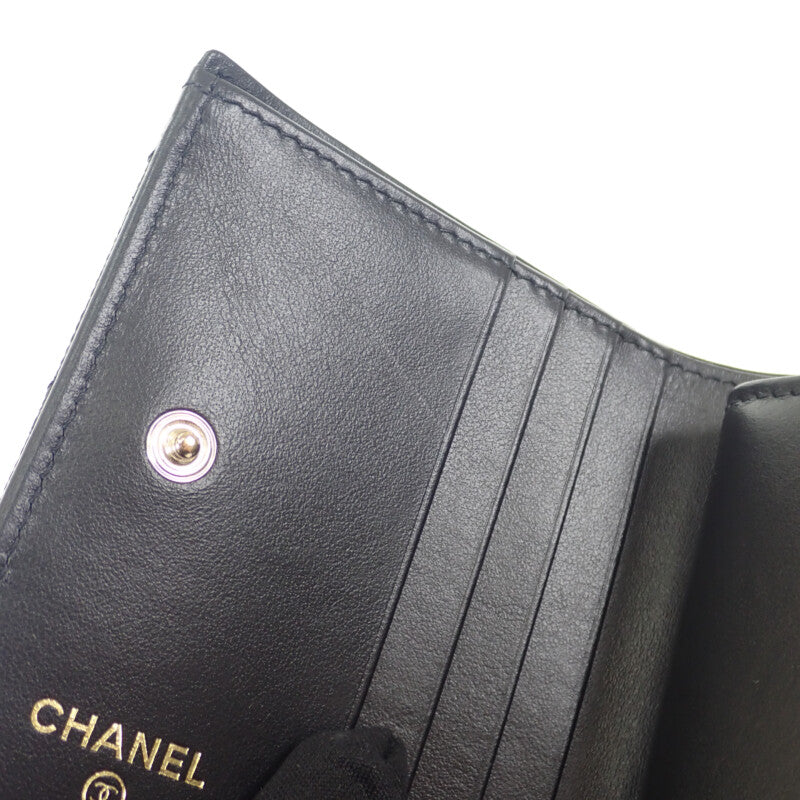 シャネル CHANEL マトラッセ コンパクトウォレット AP4248B1821294305 二つ折り財布 キャビアスキン ブラック ゴールド金具 レディース【中古】【Aランク】