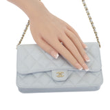 シャネル CHANEL フラップ フォンケース AP3744 ショルダーバッグ グレインドカーフスキン ライトブルー ゴールド金具 レディース【中古】【Aランク】