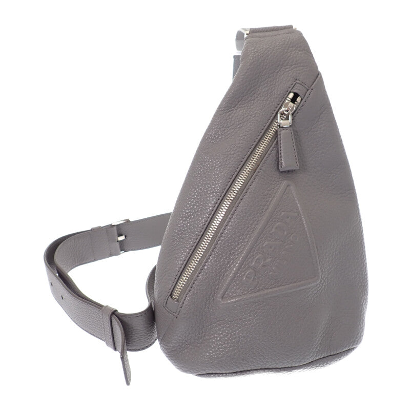 プラダ PRADA ヴィッテロダイノ 2VZ098 ボディバッグ レザー グレー シルバー金具 メンズ【中古】【Aランク】