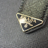 【中古】プラダ PRADA トライアングルロゴ 1MV2042C7XF0002 二つ折り財布 サフィアーノ ブラック ゴールド金具 レディース【SAランク】