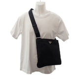 プラダ PRADA トライアングルロゴ VA0053 ショルダーバッグ ナイロン ブラック シルバー金具 メンズ レディース【中古】【Aランク】