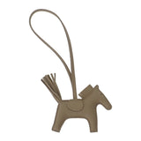 【中古】エルメス HERMES ロデオチャームPM バッグチャーム ラムスキン アニョーミロ ベージュマルファ B(2023年)刻印 レディース メンズ【Aランク】