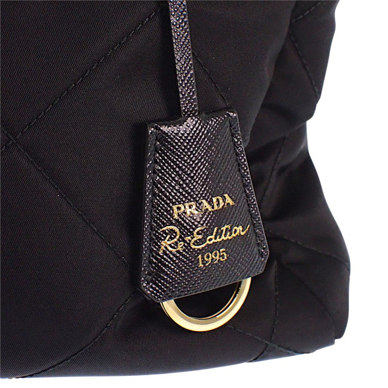 プラダ PRADA Re-Edition 1995 チェーンショルダー 1BG4682A0SF0002 ショルダーバッグ トートバッグ ナイロン ブラック ゴールド金具 レディース【中古】【Aランク】