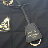 プラダ PRADA Re-Edition 1995 チェーンショルダー 1BG4682A0SF0002 ショルダーバッグ トートバッグ ナイロン ブラック ゴールド金具 レディース【中古】【Aランク】