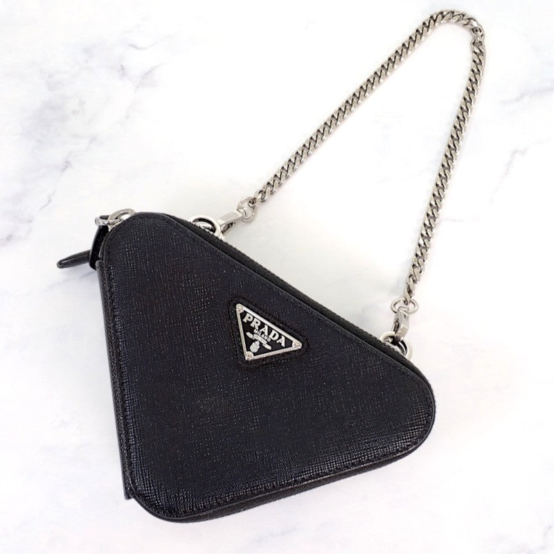 プラダ PRADA トライアングルミニポーチ 1NR015 2WAYバッグ サフィアーノ ブラック シルバー金具 レディース【中古】【ABランク】