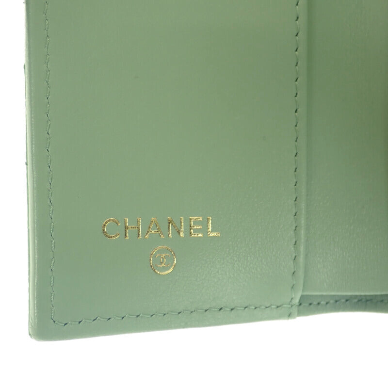 シャネル CHANEL クラシック スモールフラップウォレット AP0230 三つ折り財布 キャビアスキン グリーン ゴールド金具 レディース【中古】【Aランク】