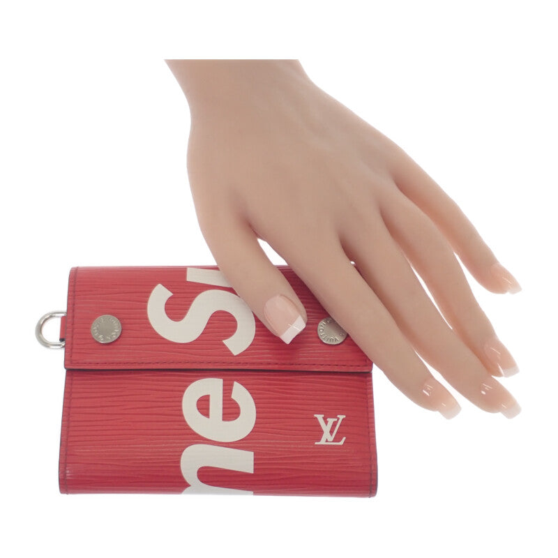 ルイヴィトン LOUIS VUITTON Supreme チェーンコンパクトウォレット M67755 エピ 二つ折り財布 レッド メンズ【中古】【ABランク】