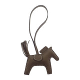 エルメス HERMES ロデオチャームPM W刻印 バッグチャーム ラムスキン エトゥープ アニョーミロ レディース【中古】【Aランク】