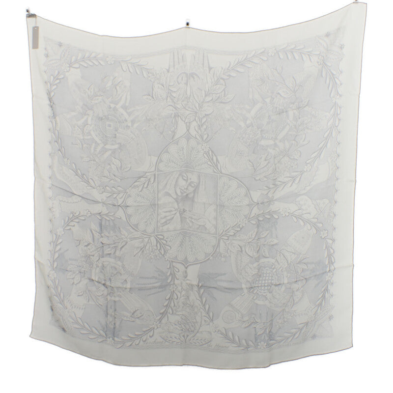 エルメス HERMES カレ90 Les chants du Henne hennaの歌 スカーフ シルク アイボリー グレー レディース【中古】【Aランク】