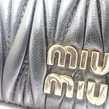 ミュウミュウ MIUMIU マテラッセレザー 5MC076_AFPP_F0002 カードケース ラムスキン ブラック ゴールド金具 レディース【中古】【ABランク】