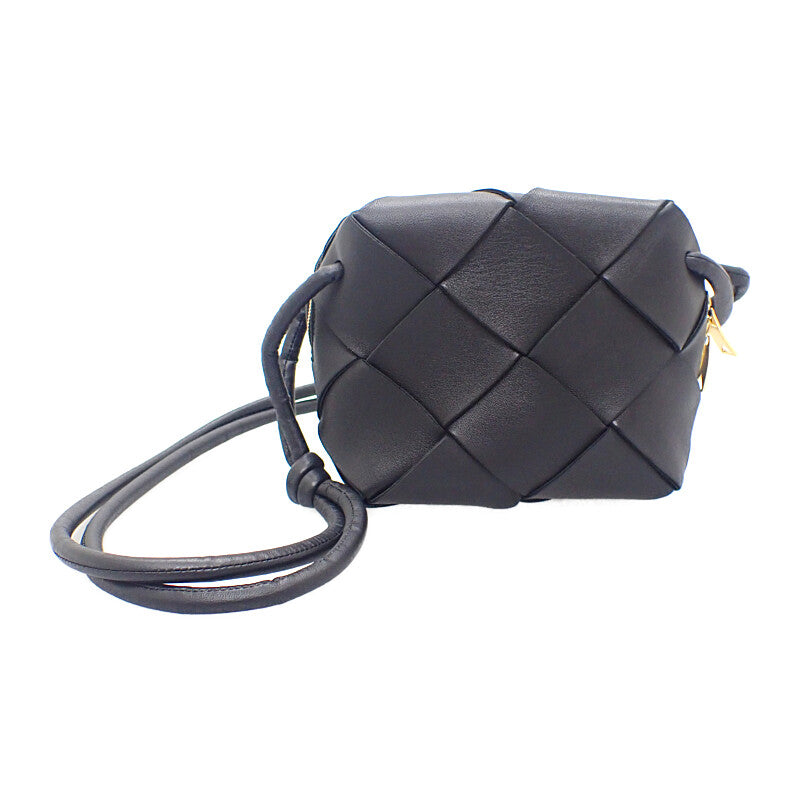 ボッテガヴェネタ BOTTEGA VENETA ミニ カセット カメラバッグ 701915 VCQC2 8425 ショルダーバッグ カーフ ブラック ゴールド金具 レディース メンズ【中古】【Aランク】