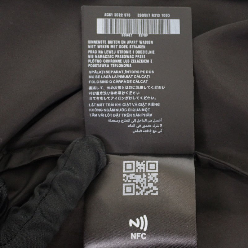 プラダ PRADA トライアングルロゴ Re-Nylon 44 29O597 Q04 002 ナイロンジャケット ナイロン ブラック レディース メンズ【中古】【Aランク】