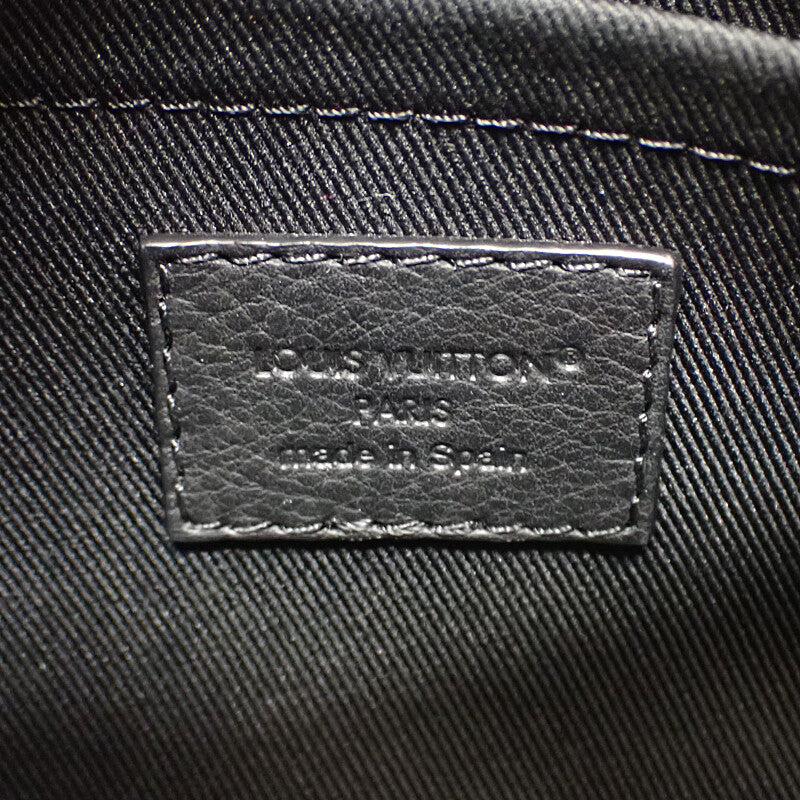 ルイヴィトン LOUIS VUITTON ウェアラブルウォレット M26737 ショルダーバッグ モノグラムシャドウ ブラック メンズ【中古】【Aランク】