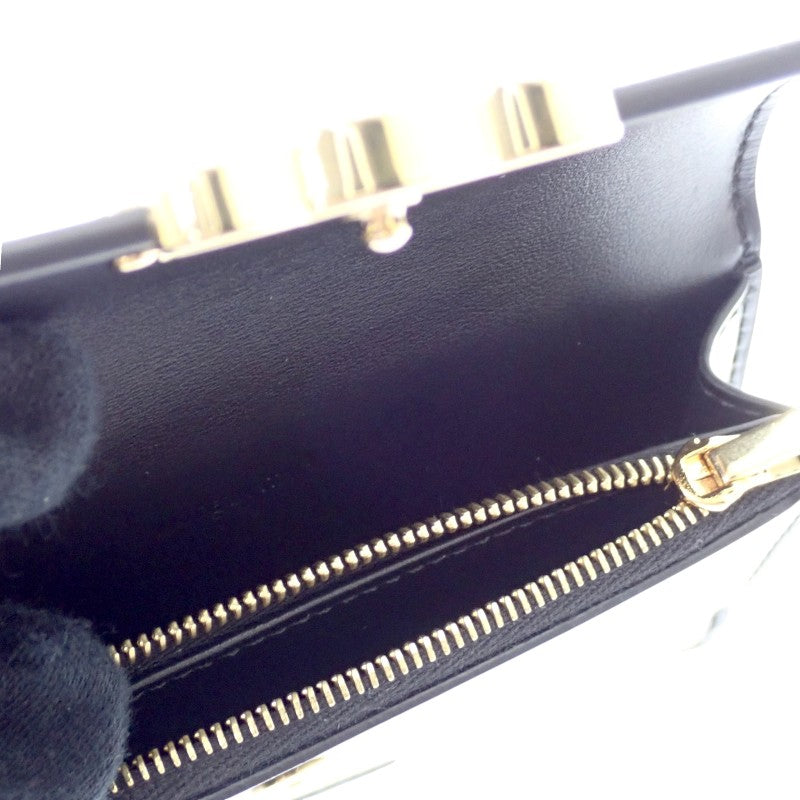 セリーヌ CELINE トリオンフフラップ付き ロングカードホルダー 10P073DPV.38NO コインケース カーフ ブラック ゴールド金具 レディース【中古】【Aランク】