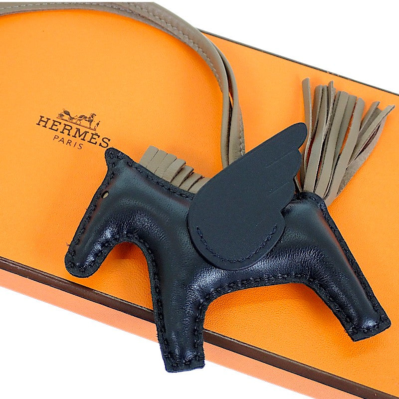 エルメス HERMES ロデオチャーム ペガサス PM バッグチャーム スイフト ノワール エトゥープ レディース【中古】【Aランク】