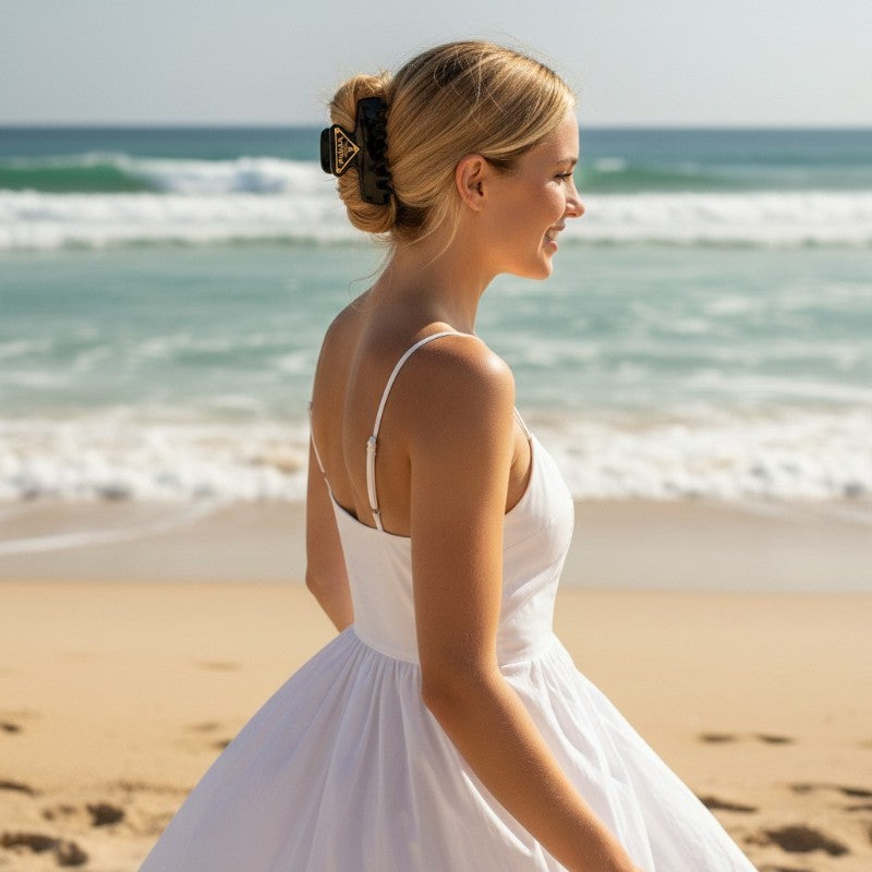 プラダ PRADA クロウクリップ 1IF103_K9D_F0002 ヘアアクセサリー メタル ブラック ゴールド金具 レディース【中古】【ABランク】