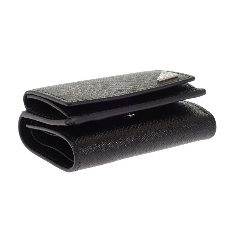 プラダ PRADA トライアングル 2MH021_QHH_F0002 三つ折り財布 サフィアーノ ブラック シルバー金具 メンズ レディース【中古】【Aランク】