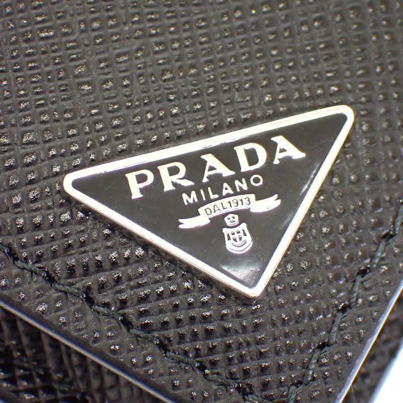 プラダ PRADA トライアングル 2MH021_QHH_F0002 三つ折り財布 サフィアーノ ブラック シルバー金具 メンズ レディース【中古】【Aランク】