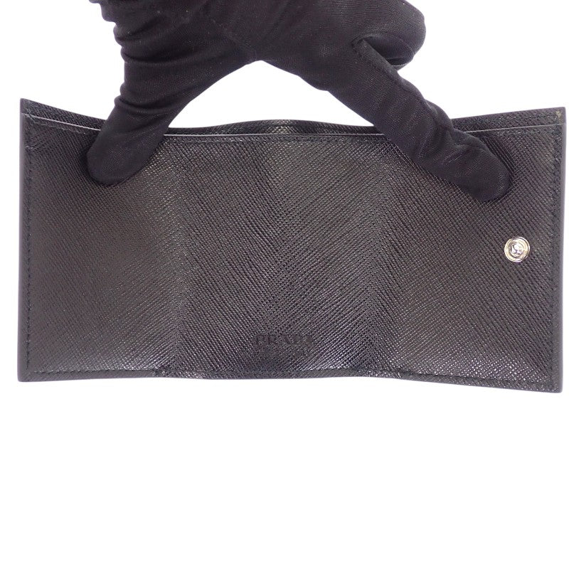 プラダ PRADA トライアングル 2MH021_QHH_F0002 三つ折り財布 サフィアーノ ブラック シルバー金具 メンズ レディース【中古】【Aランク】