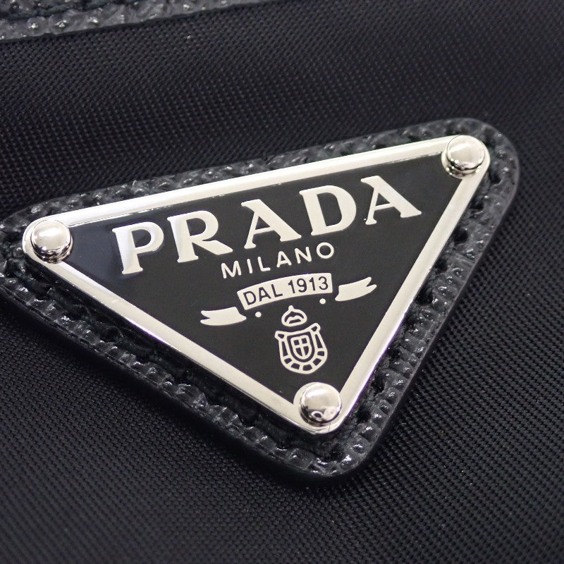 プラダ PRADA Re-Nylon ミニポーチ キーチェーン Air Pods Pro ケース 2TT170_2DMK_F0002 バッグチャーム ナイロン ブラック レディース メンズ ユニセックス【中古】【Aランク】