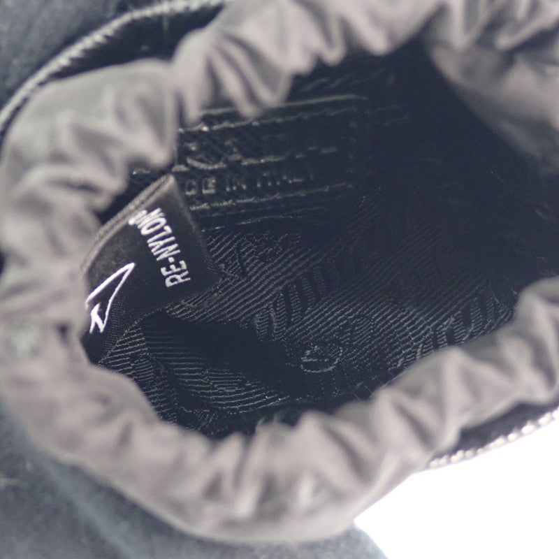 プラダ PRADA Re-Nylon ミニポーチ キーチェーン Air Pods Pro ケース 2TT170_2DMK_F0002 バッグチャーム ナイロン ブラック レディース メンズ ユニセックス【中古】【Aランク】