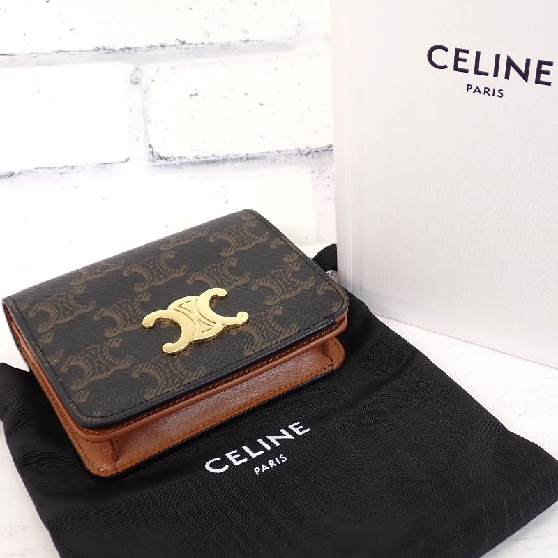 セリーヌ CELINE トリオンフ コンパクト ウォレット 10K622CQH.04LU 二つ折り財布 トリオンフキャンバス タン ブラウン系 レディース【中古】【Aランク】