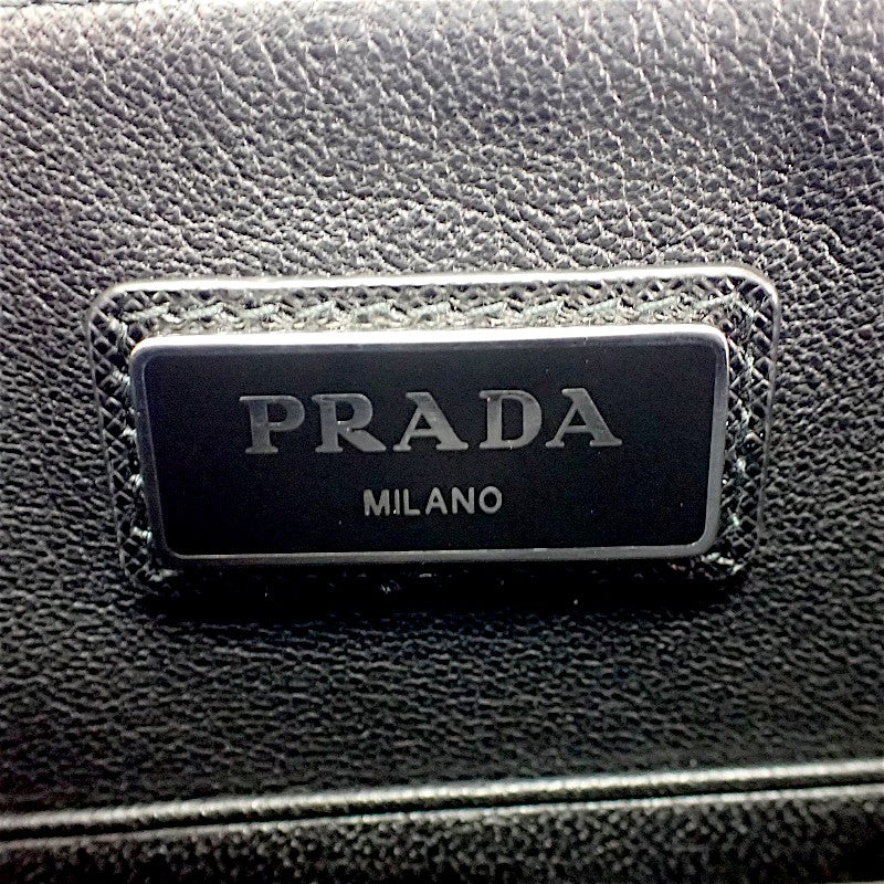 PRADA 普拉達 Saffiano 三角標誌 2NG001 手拿包 第二手包 Saffiano 黑色 銀色金屬配件 男士【二手】【AB級】