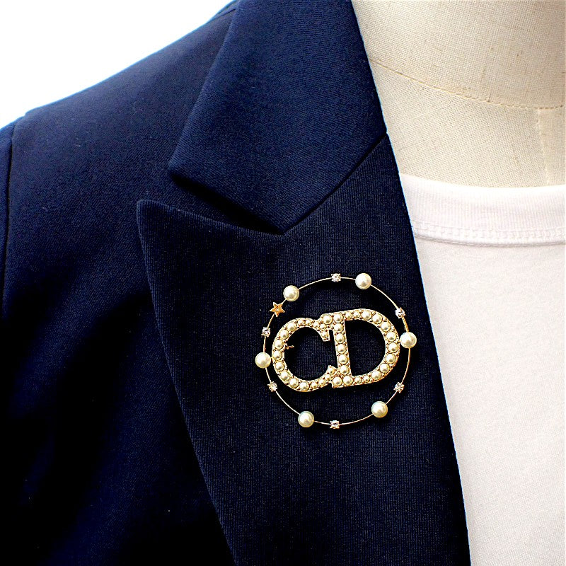 ディオール Dior clair D Lune V0412CDLRS_D301 ブローチ メタル レジンパール ゴールド レディース【中古】【Aランク】