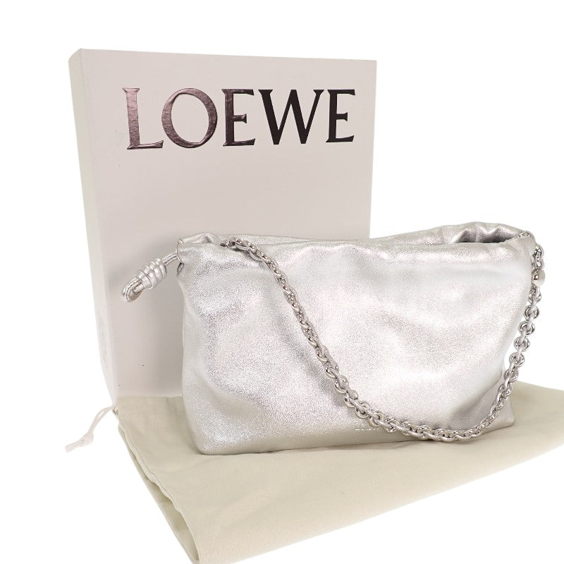 ロエベ LOEWE フラメンコパース ミディアム A411FCRX47 2WAYバッグ ショルダーバッグ ラミネートラムスキン シルバー シルバー金具 レディース【中古】【Aランク】
