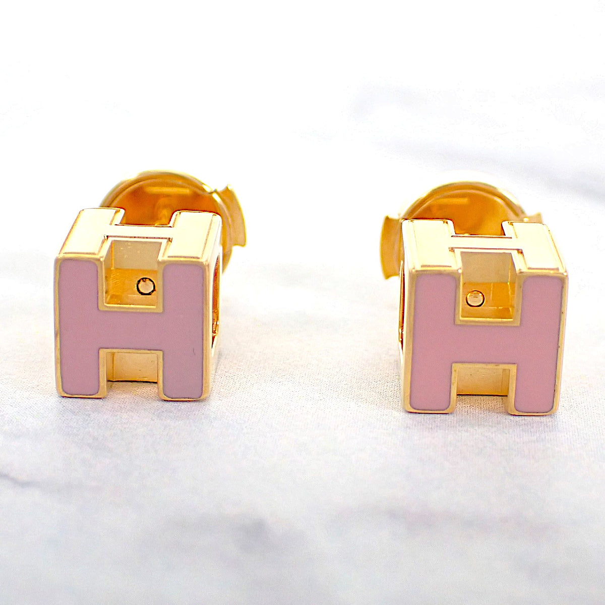 エルメス HERMES カージュドアッシュ Hキューブ ピアス メタル ピンク ゴールド金具 レディース【中古】【ABランク】