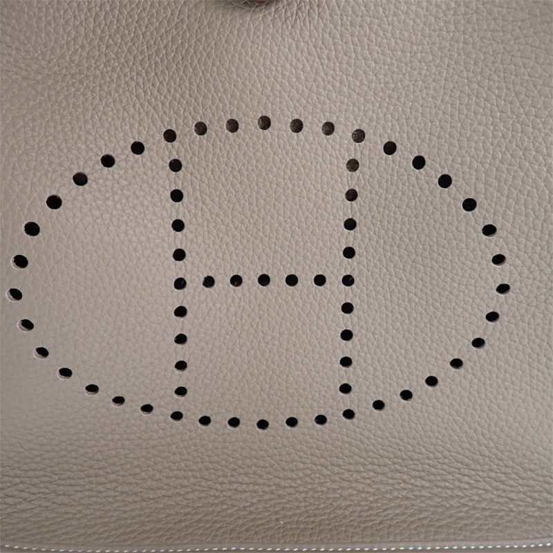 エルメス HERMES エヴリン3 PM K刻印 ショルダーバッグ トリヨンクレマンス 牛革 エトゥープ ベージュ ゴールド金具 レディース メンズ ユニセックス【中古】【SAランク】