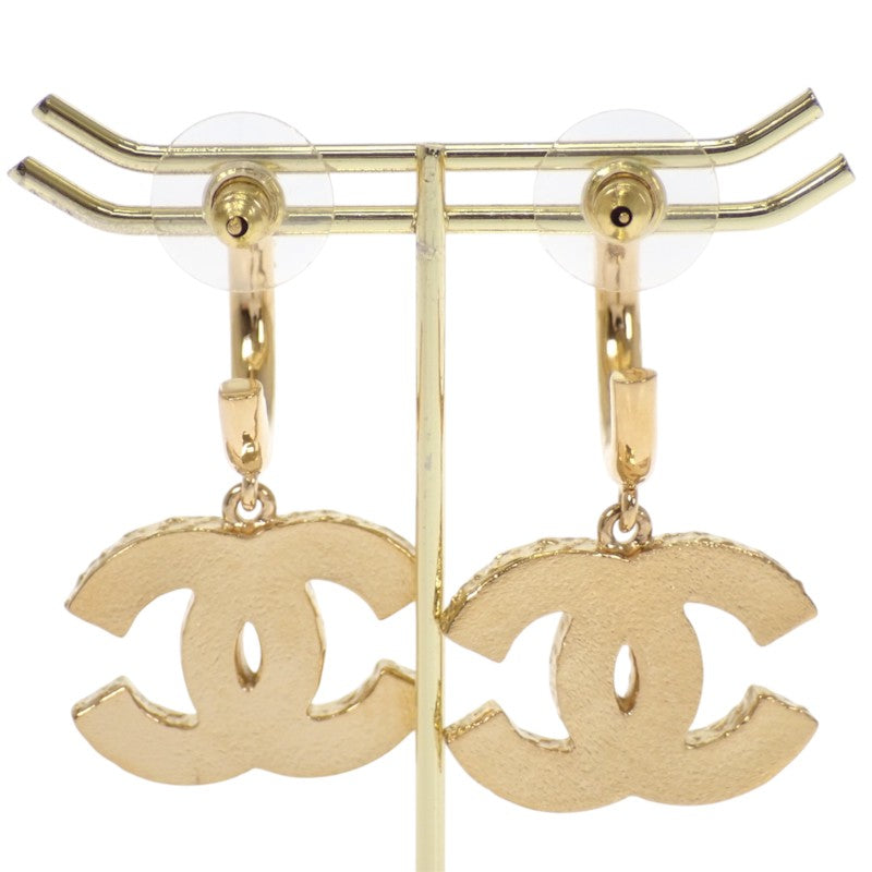 シャネル CHANEL CCフープ ピアス メタル ブラック ゴールド ゴールド金具 レディース【中古】【Aランク】