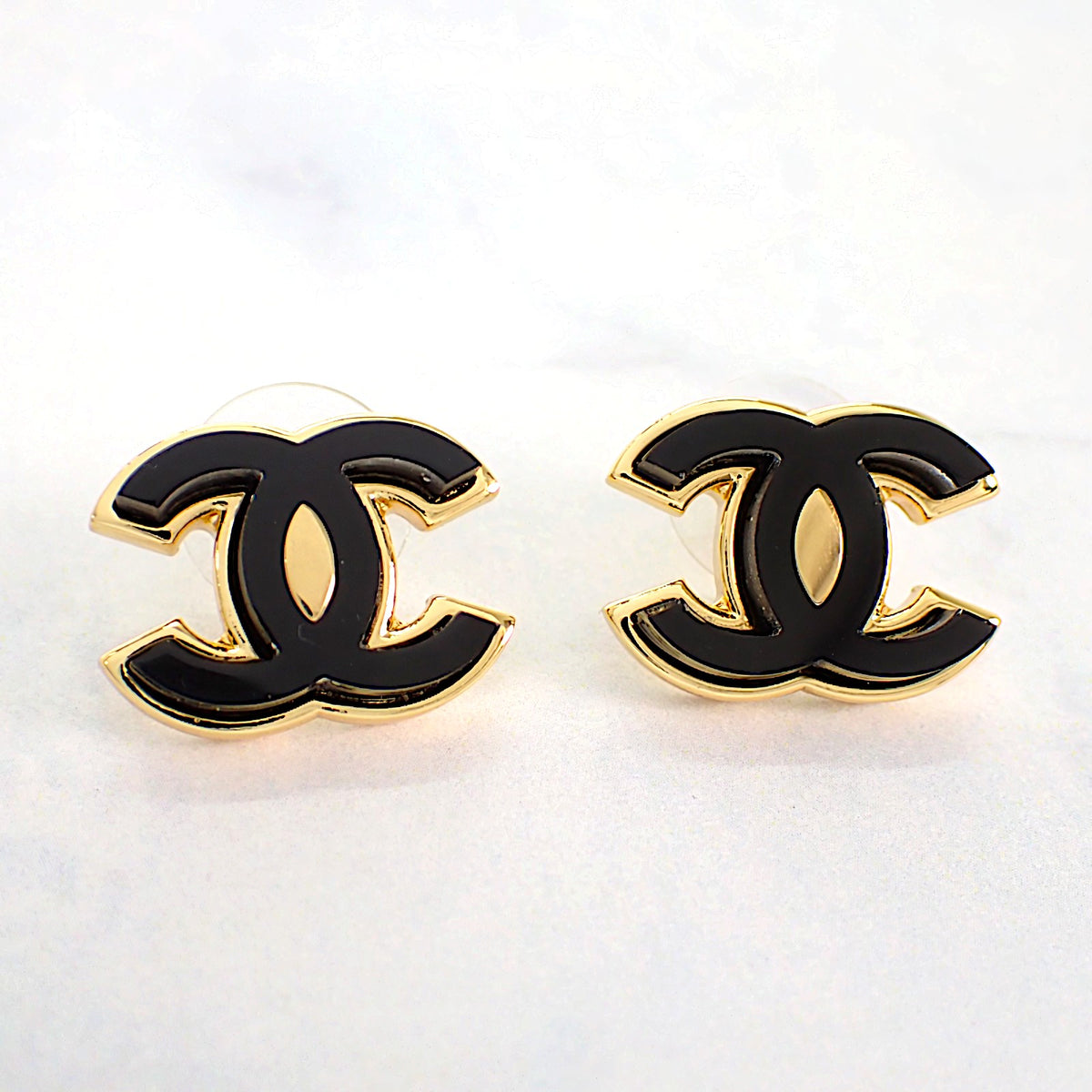 シャネル CHANEL ココマーク ピアス メタル ブラック ゴールド レディース【中古】【ABランク】