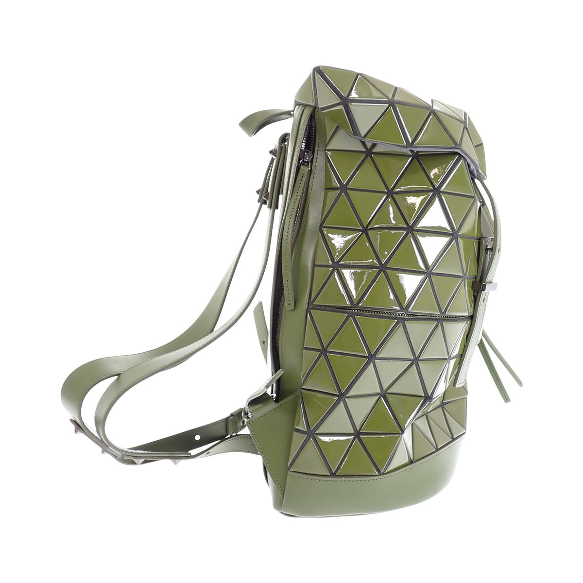 イッセイミヤケ ISSEY MIYAKE バオバオ バックパック BB61-AG321-65 リュック・デイパック ポリエステル ナイロン カーキ メンズ レディース【中古】【Aランク】