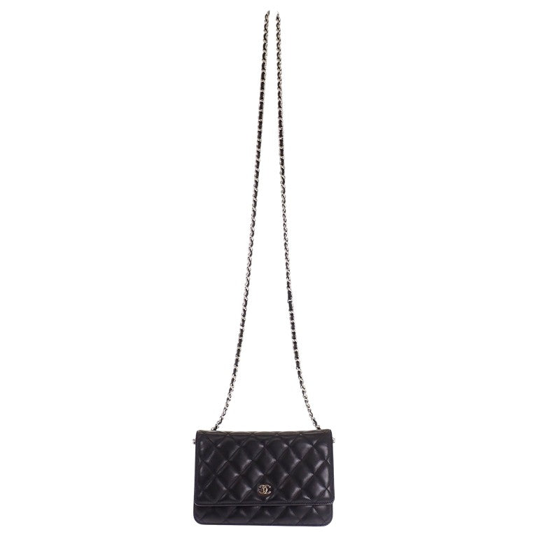 シャネル CHANEL クラシック チェーンウォレット A33814 長財布 ラムスキン ブラック シルバー金具 レディース【中古】【ABランク】
