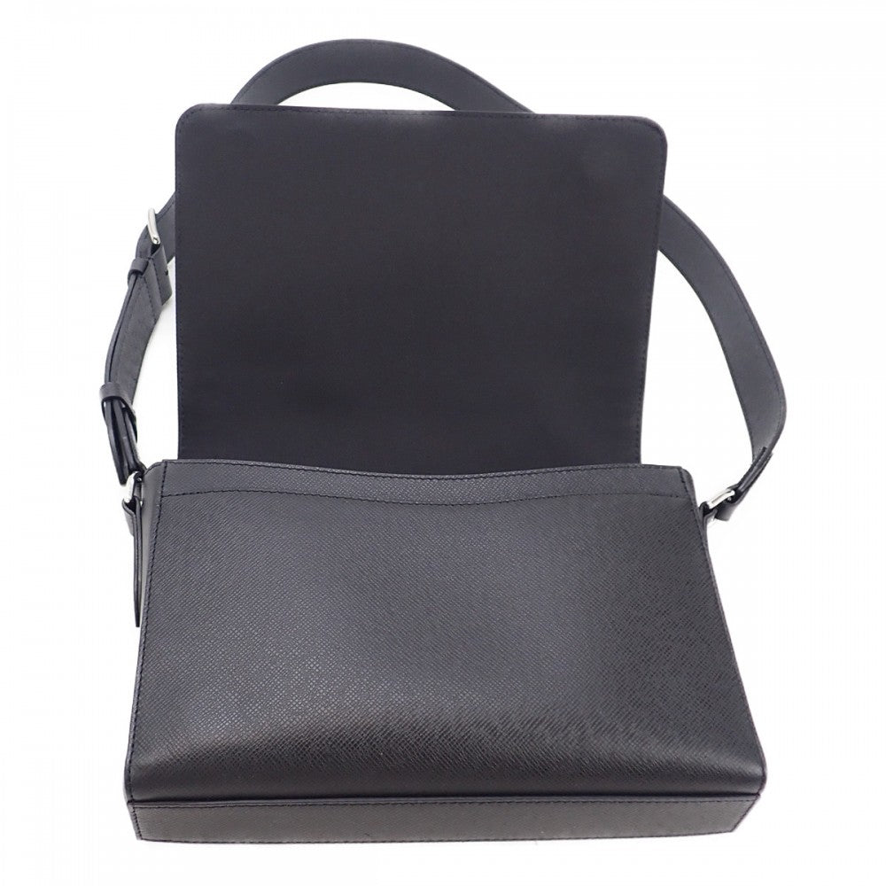 ルイ・ヴィトン タイガ 黒 チェーン着脱 薄型フラップ ロング映えY2K