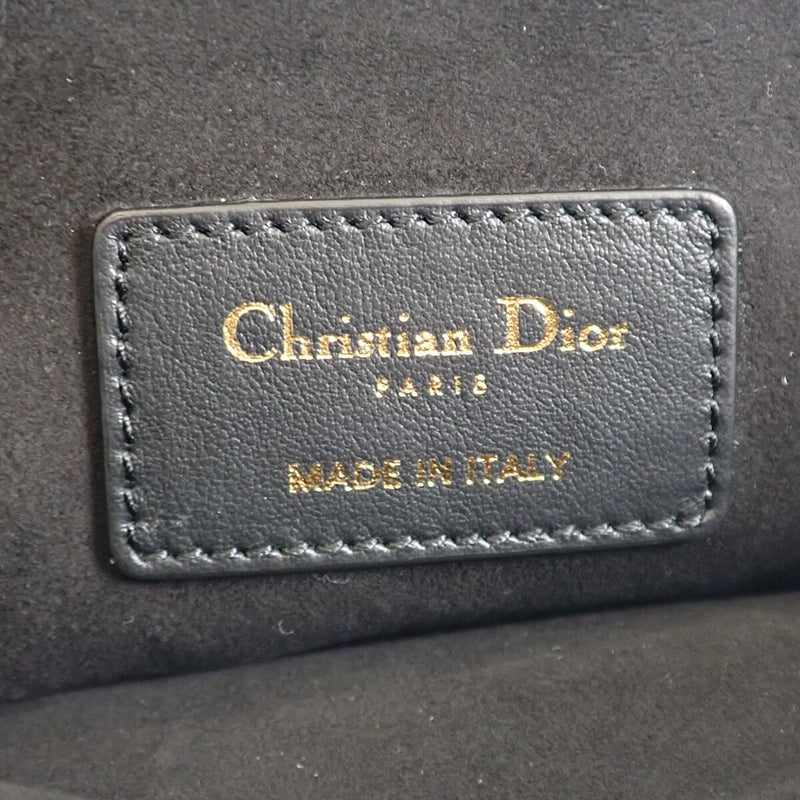 Christian Dior クリスチャンディオール   クラッチバッグ 19S5543CGSB レザー   ブラック   ゴールド金具 【本物保証】