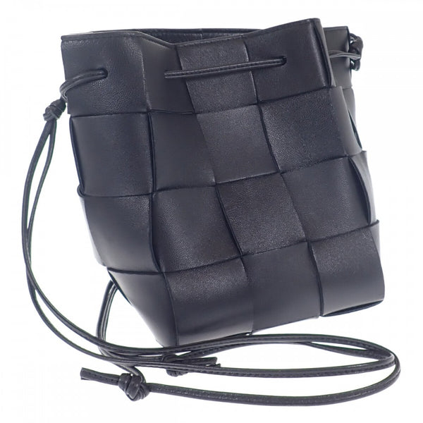 【Aランク】ボッテガヴェネタ BOTTEG AVENETA スモールカセット クロスボディバケット 680218VCQC48425 ショルダーバッグ ラムスキン ブラック オープン レディース【ISEYA】