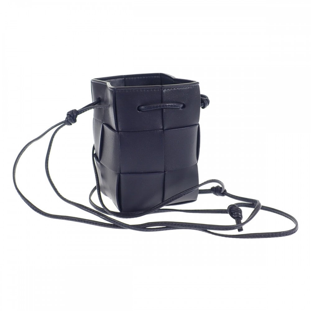 ボッテガヴェネタ BOTTEGA VENETA カセットミニクロスボディバケット 680217VCQC48837 ショルダーバッグ イントレチャート ブラック レディース【中古】【Aランク】