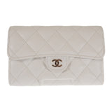 【Aランク】シャネル CHANEL ミディアム クラシックフラップ ウォレット AP0232_B33352_10601 二つ折り財布 キャビアスキン ホワイト ゴールド金具 レディース【ISEYA】