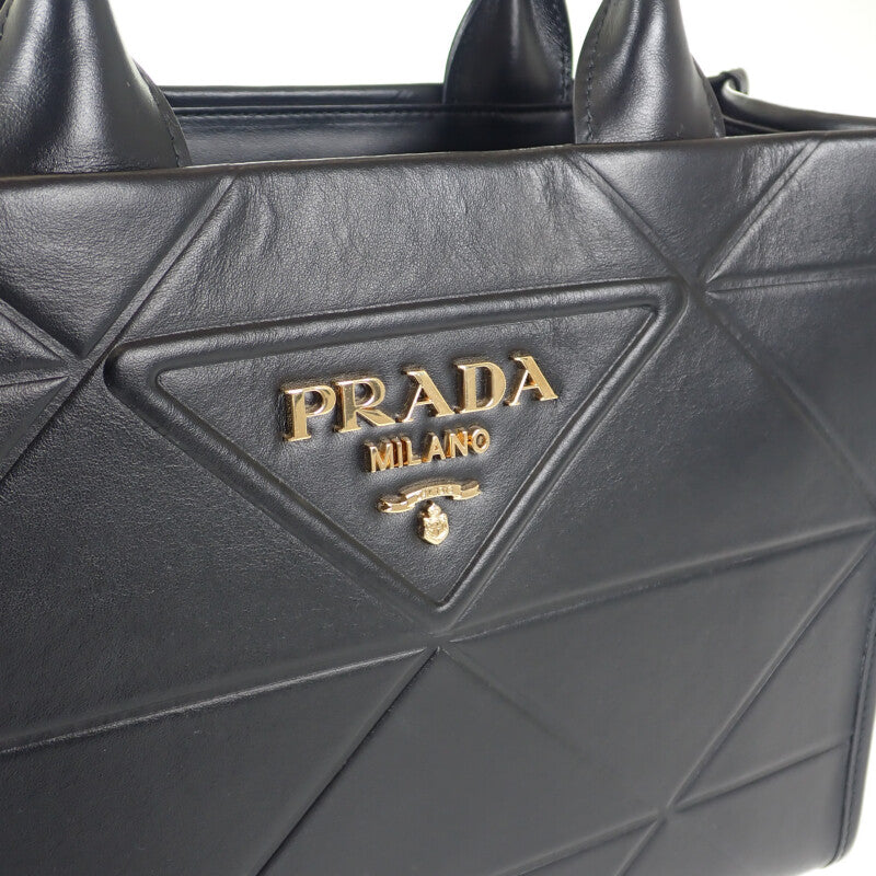 【Aランク】プラダ PRADA シンボルトップステッチ スモールバッグ 1BA379 2WAYバッグ ハンドバッグ  ショルダーバッグ レザー ブラック オープン ゴールド金具 レディース【ISEYA】