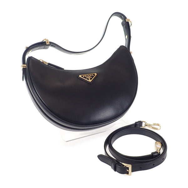 【ABランク】プラダ PRADA アーケスモールレザー 2ストラップ 1BC194_ASK_F0002_V_OOO ショルダーバッグ ２WAYバッグ  ハンドバッグ カーフ ブラック ファスナー ゴールド金具 レディース【ISEYA】