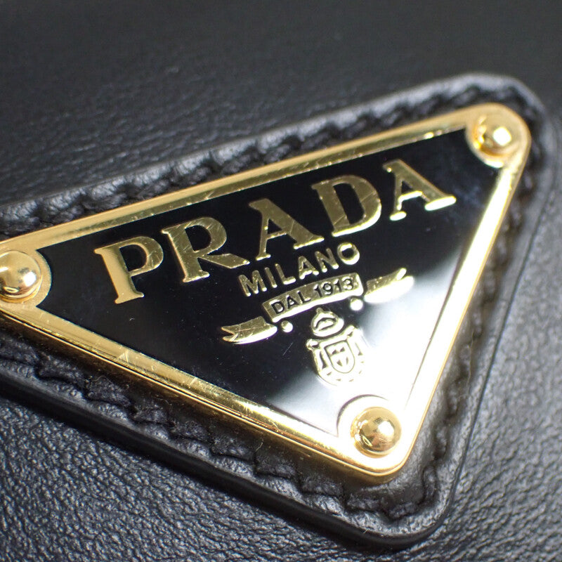 プラダ PRADA アーケスモールレザー 1BC194_ASK_F0002_V_OOO ショルダーバッグ カーフ ブラック ゴールド金具 レディース【中古】【ABランク】