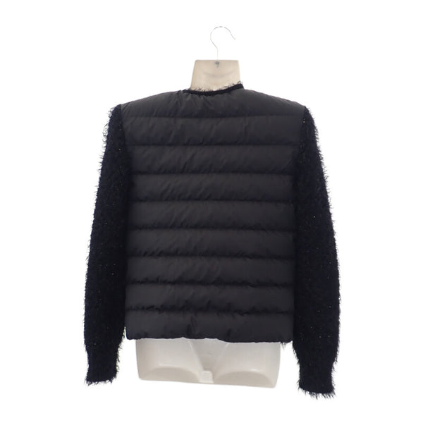 【Sランク】モンクレール MONCLER カーディガン 背面ダウン J20939B00007_M4392 ノーカラージャケット ウール ナイロン ダウン フェザー ブラック ゴールド金具 S レディース【ISEYA】