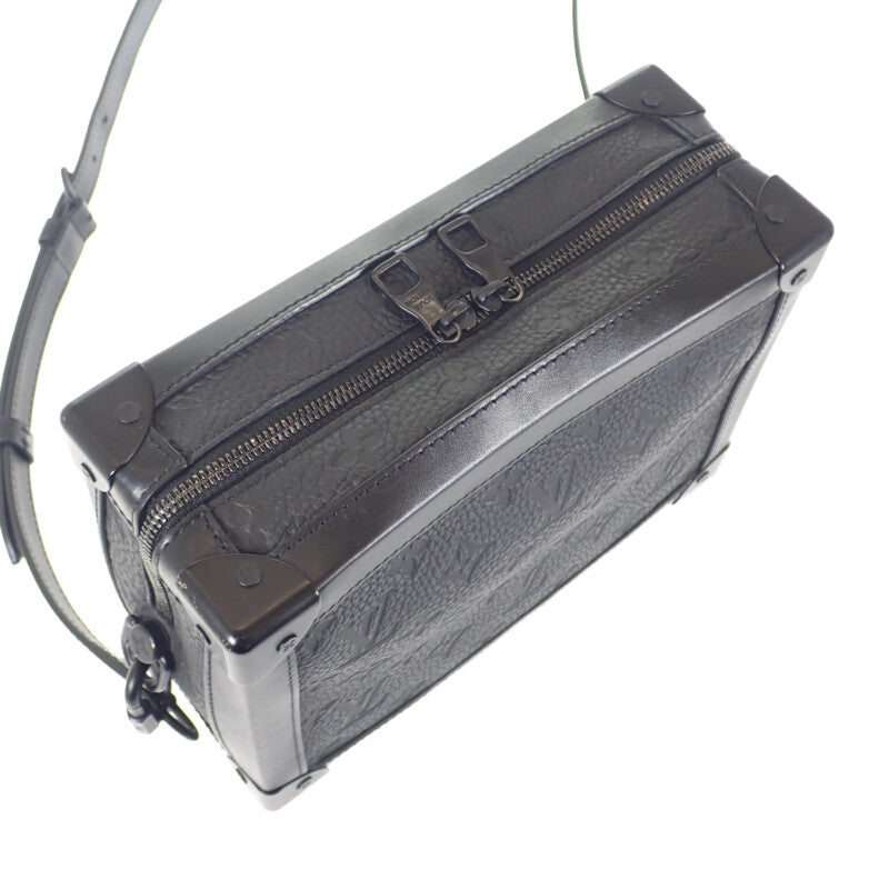 ルイヴィトン LOUIS VUITTON ソフトトランク M55700 ショルダーバッグ トリヨンモノグラム ブラック メンズ【中古】【ABランク】