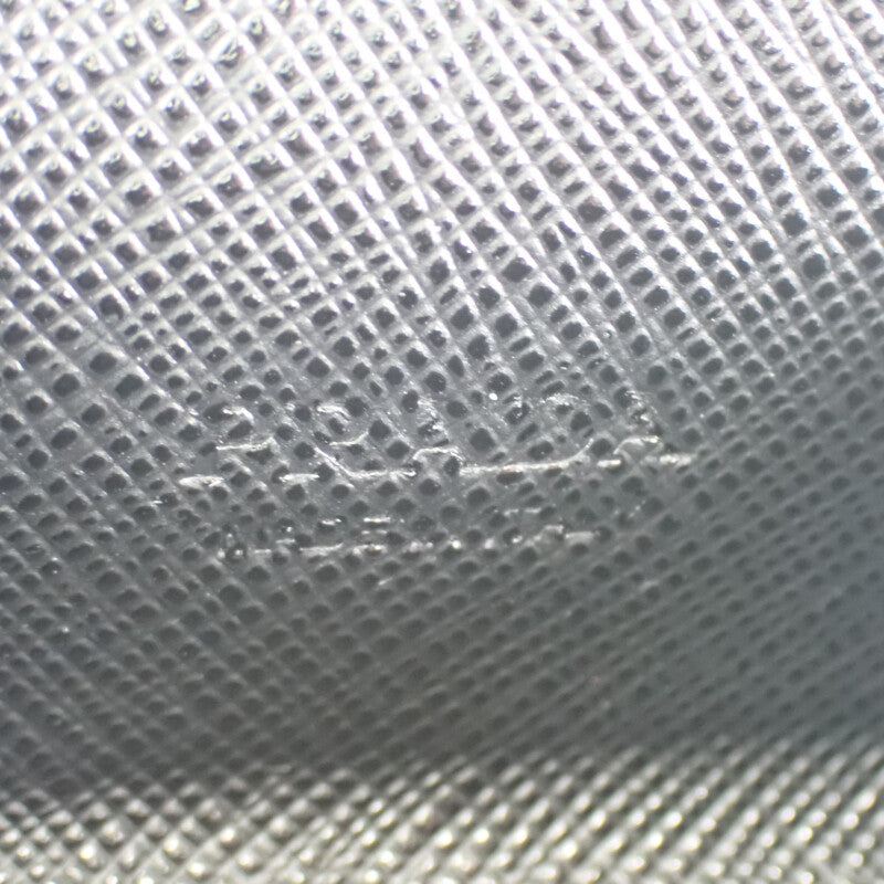 プラダ PRADA サフィアーノ トライアングル 2MM935_QHH_F0002 コインケース サフィアーノ ブラック レディース メンズ【中古】【Aランク】