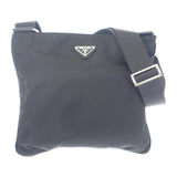 プラダ PRADA トライアングルロゴ VA0053 ショルダーバッグ ナイロン ブラック シルバー金具 メンズ レディース【中古】【Aランク】